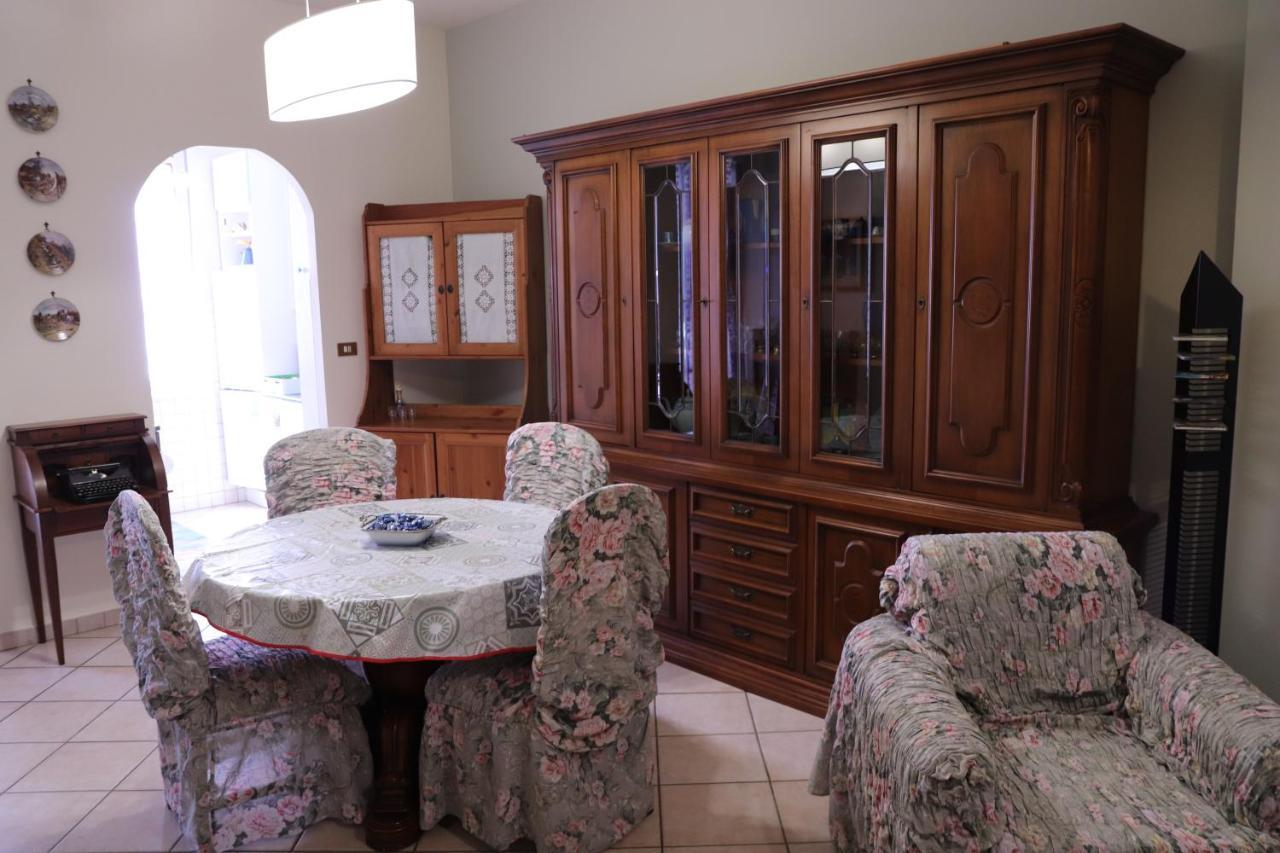 La Casa Di Valentino - Grazioso Ed Ampio Bilocale Daire Asti Dış mekan fotoğraf